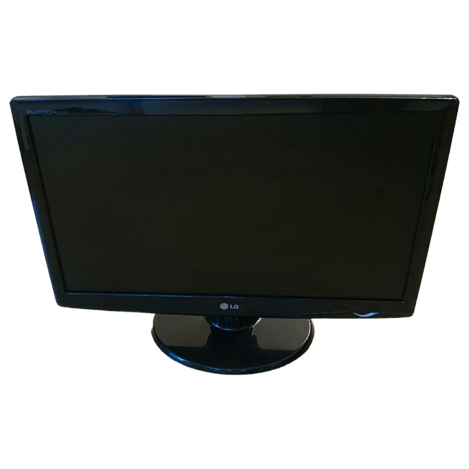 LG Monitor Bildschirm 24" Full HD 16:9 VGA DVI in Iserlohn