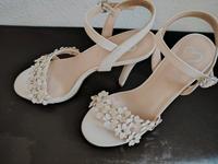 catwalk Schuhe mit Blüten Bayern - Sugenheim Vorschau