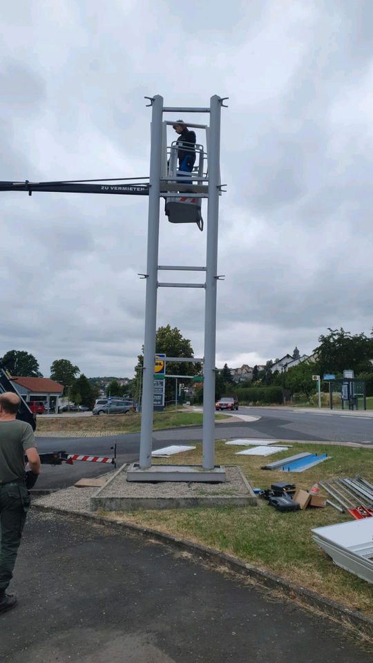 Opel Pylon in Felsberg