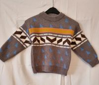 Flauschiger Kinder Pullover mit Muster Größe 120 Wiesbaden - Mainz-Kastel Vorschau