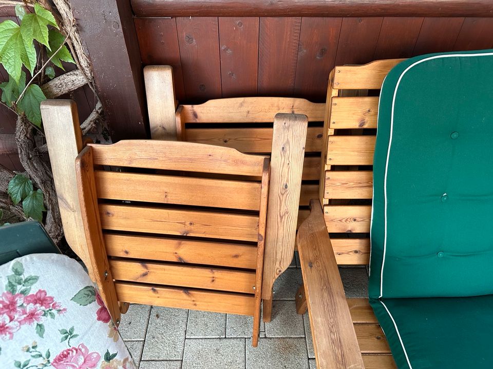 Holz Gartenmöbel inkl. Auflagen in Zwickau
