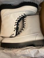 Stiefeln Stiefelletten Boots Schuhe weiß Leder zara Essen - Rüttenscheid Vorschau