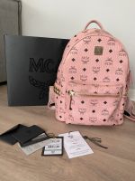 MCM Backpack Stark Small Visetos rosa gold Rucksack Geschenk Nordrhein-Westfalen - Lünen Vorschau