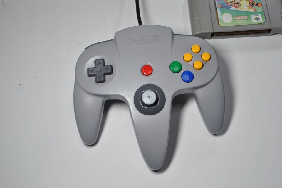 Nintendo 64 Konsole Top Controller + Spiel Super Mario 64 in Annweiler-Bindersbach