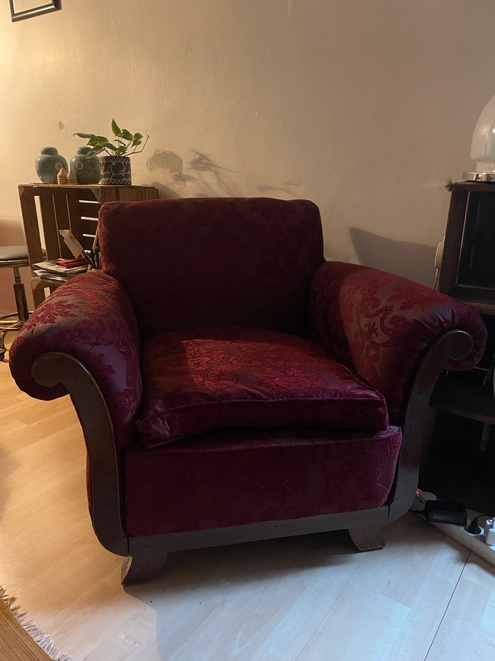 Antiker Sessel - antique armchair in Berlin