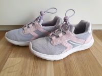 Sportschuhe Größe 30 Turnschuhe Sneaker Brandenburg - Falkensee Vorschau