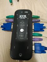 4 Port KVM Switch PS2 Maus & Tastatur und VGA Bildschirm Bayern - Eichenau Vorschau