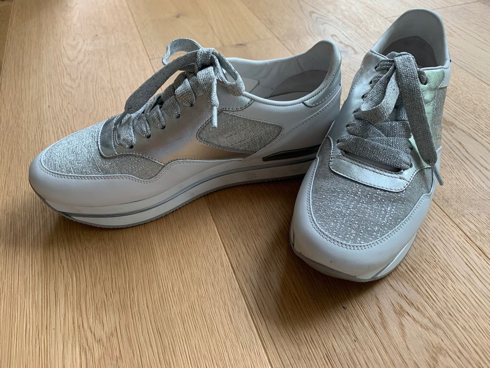 HOGAN Sneaker Weiß/Silber Gr. 39 in Wiesbaden