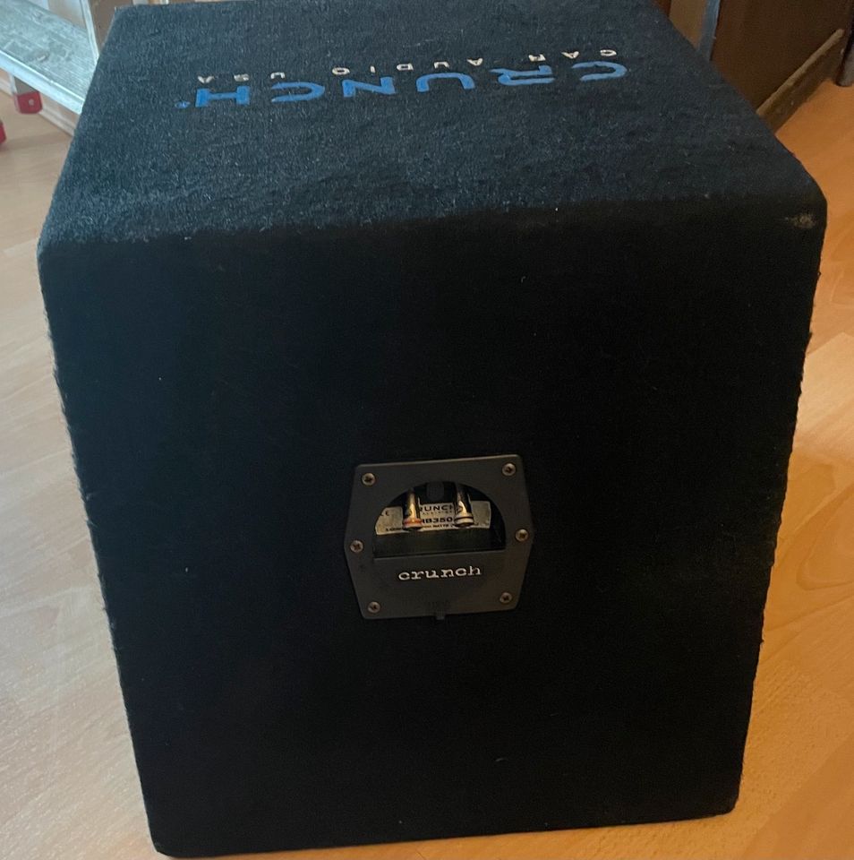 CRUNCH 30cm Bassreflex-Subwoofer 350 Watt in Lüdenscheid