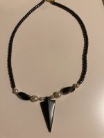 Echte Kette/ Collier alt mit Perlen und schwarzen Steinen Nordrhein-Westfalen - Dormagen Vorschau