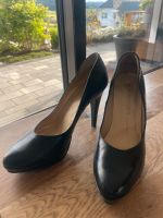 Pumps Peter Kaiser Gr 5 38 high heels schwarz neuwertig Herdi Nordrhein-Westfalen - Schmallenberg Vorschau