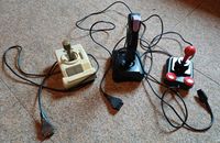 3x Joysticks alt Gaming/Zocken guter Zustand für das Alter Nordrhein-Westfalen - Düren Vorschau