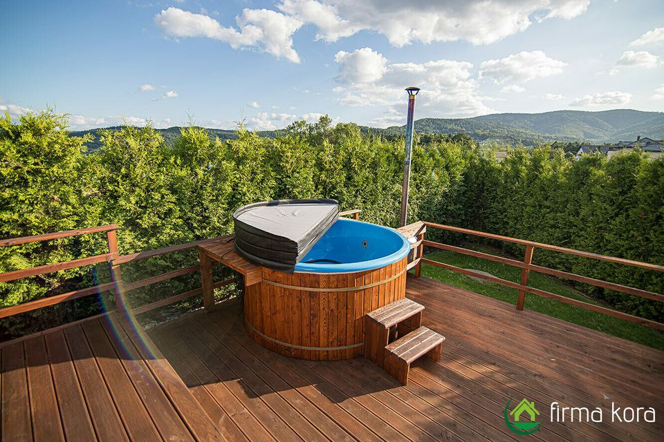 Hot Tub | Badezuber | Whirlpool | Russische Banja 2m x 1m in Berlin