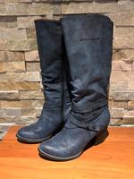 Stiefel Gr. 39 von s.Oliver blau wie NEU Sachsen - Taura Vorschau