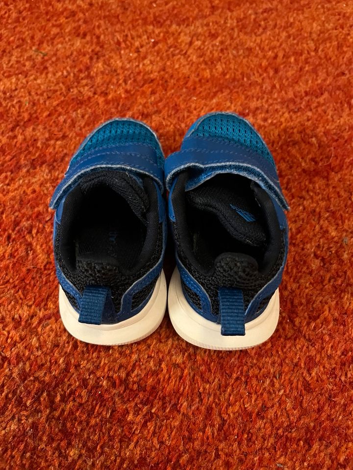 Adidas Kinderschuhe blau eco ortholite 23 in Berlin