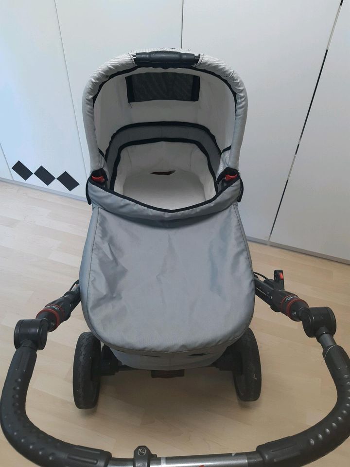 Kinderwagen Hartan Topline S mit xxl Babywanne und Adapter in Großrosseln