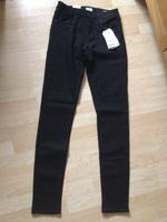Damen Jeans ~ Q/S s. Oliver ~ Gr.S lang NEU! Bayern - Pyrbaum Vorschau