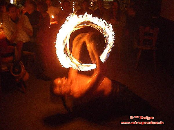 FIRE TWISTER & große CREW! Feuershow Feuerspucker Feuerschlucker! in Frankfurt am Main