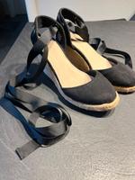 Keilsandaletten Sandalen hoch ♥️Schwarz, , 39, Wildleder, wie NEU Nordrhein-Westfalen - Gelsenkirchen Vorschau