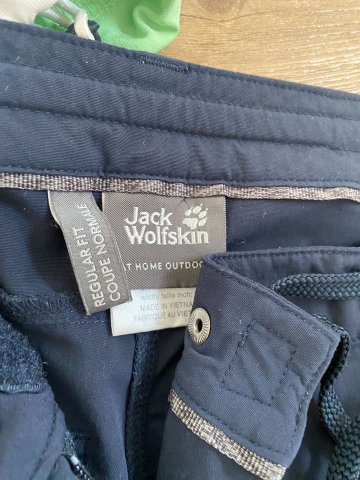 Damen Outdoor Outfit Jack Wolfskin Gr. 36/38 in München