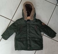 Winterjacke dunkelgrün mit Schal von C&A neuwertig Baden-Württemberg - Pforzheim Vorschau