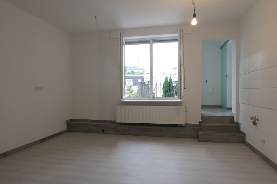 Moderne 2-Zimmer-Wohnung mit Balkon und Essküche (Innenstadt) in Siegburg