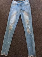 Shein - Jeans, Gr. M, perlenbestickt Sachsen-Anhalt - Wolfen Vorschau