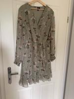 Vero Moda Kleid Rosen Gr.XL Schleswig-Holstein - Ammersbek Vorschau