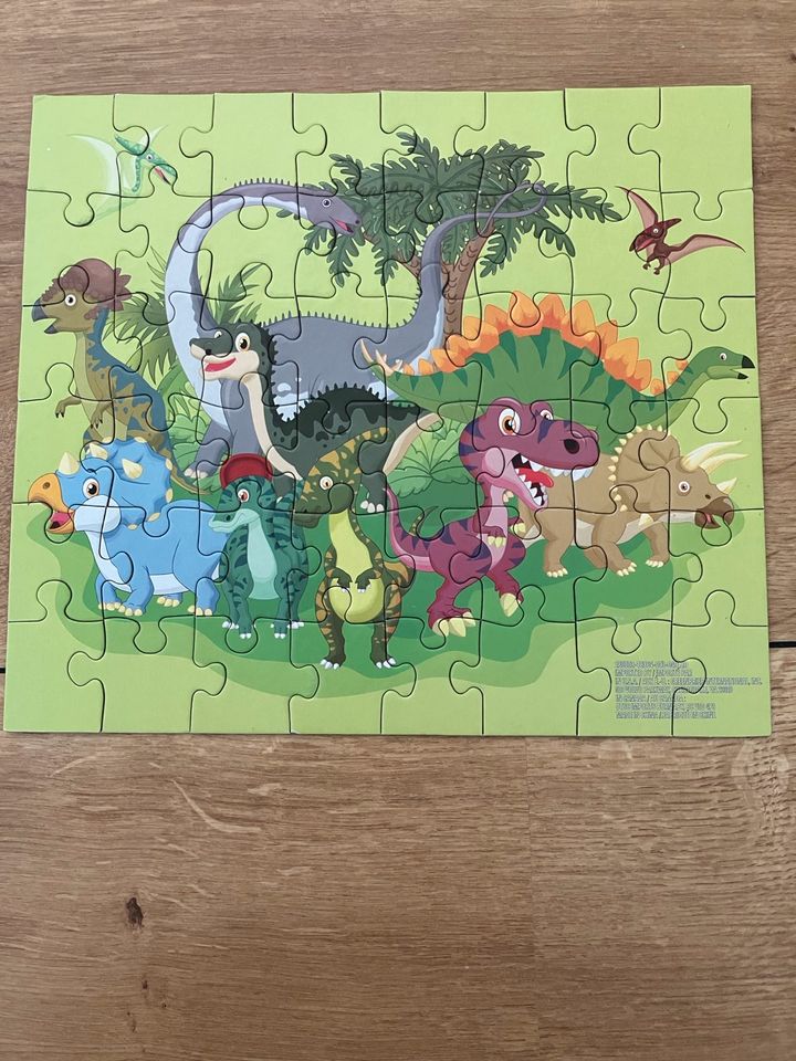 Dinosaurier-Puzzle in Lübeck