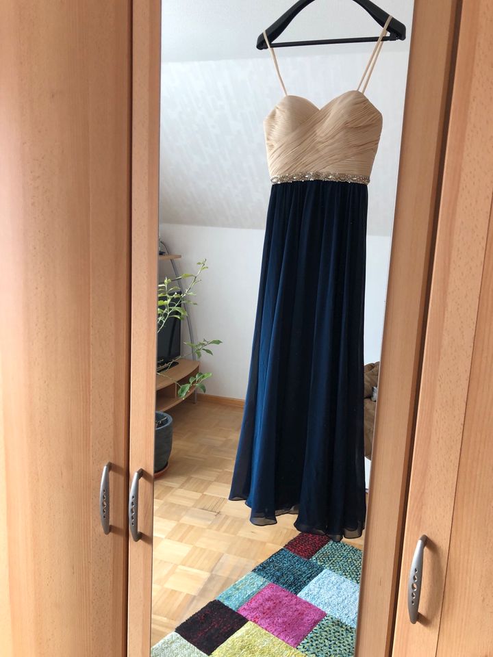 Abendkleid bodenlang beige/ blau Größe 40 neuwertig in Lingen (Ems)