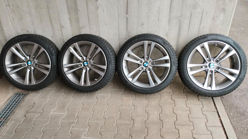 BMW 18" Alufelgen mit Pirelli Run Flat M+S, 3er, 4er ab 2014/03 in Niederstotzingen
