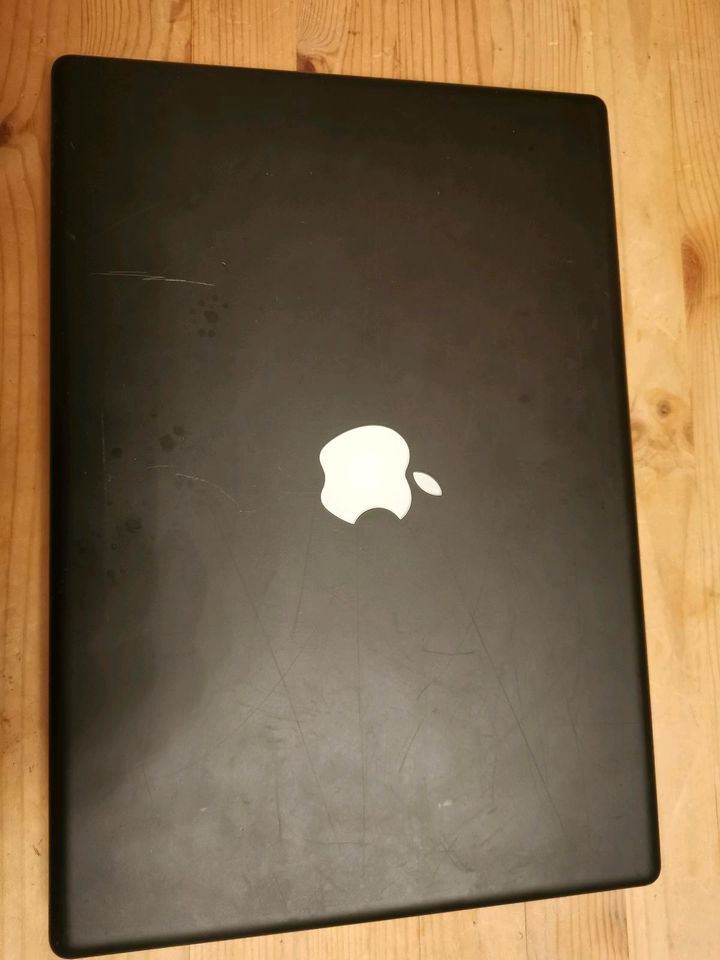 Macbook schwarz A1181 13" in Bochum