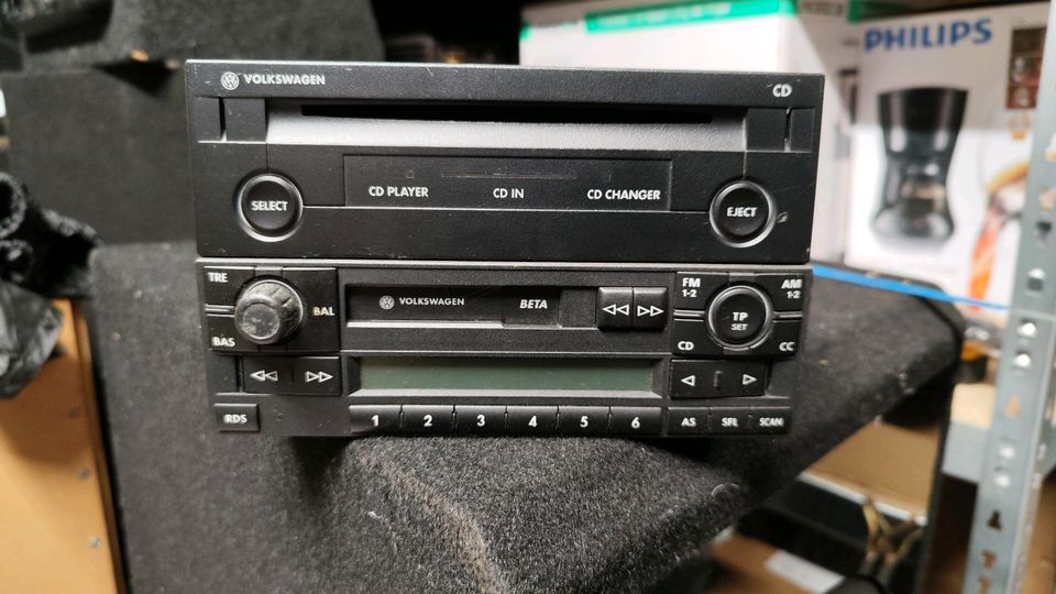 VW Lupo original Radio Beta + CD Wechsler in Calberlah