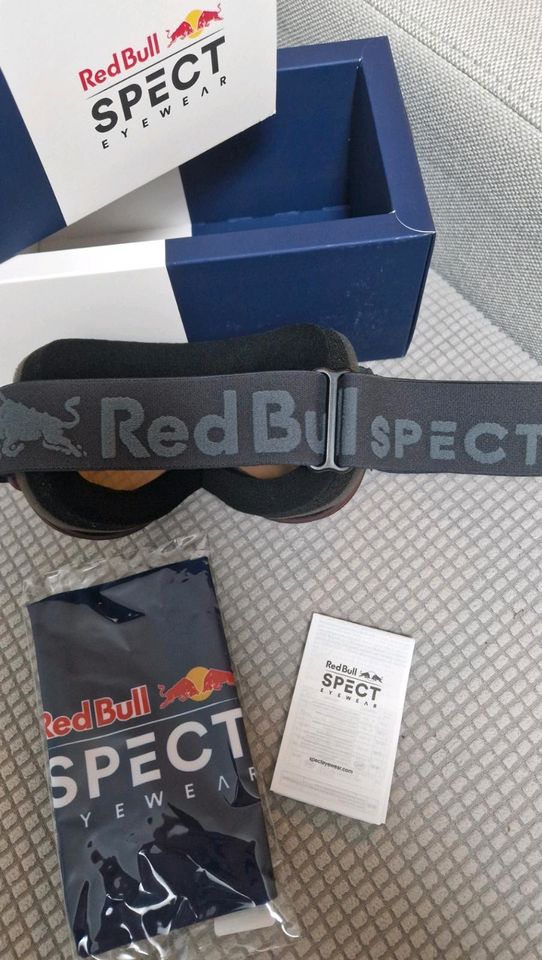 Red Bull Schibrille Skibrille Snowboard Brille Snowboardbrille in Oberasbach