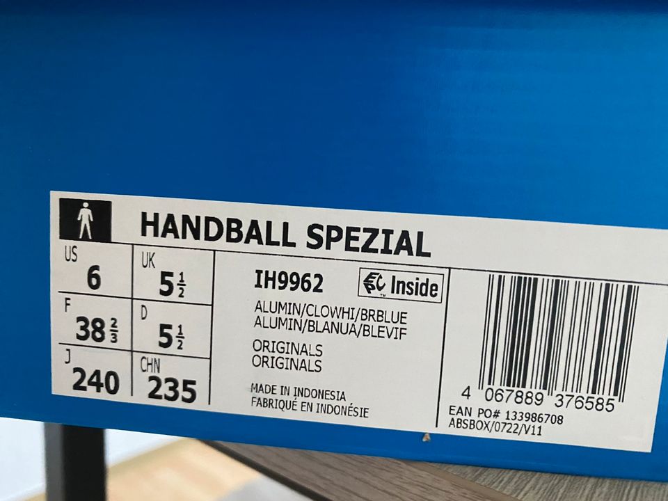 Ungetragener Handball Spezial Schuh 38 2/3 in Berlin