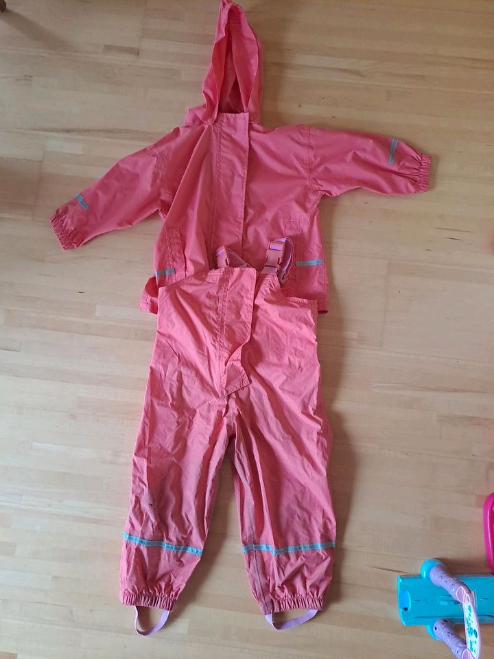 Regenjacke Regenhose für Mädchen in Gr. 86/92, ohne Futter in Feuchtwangen