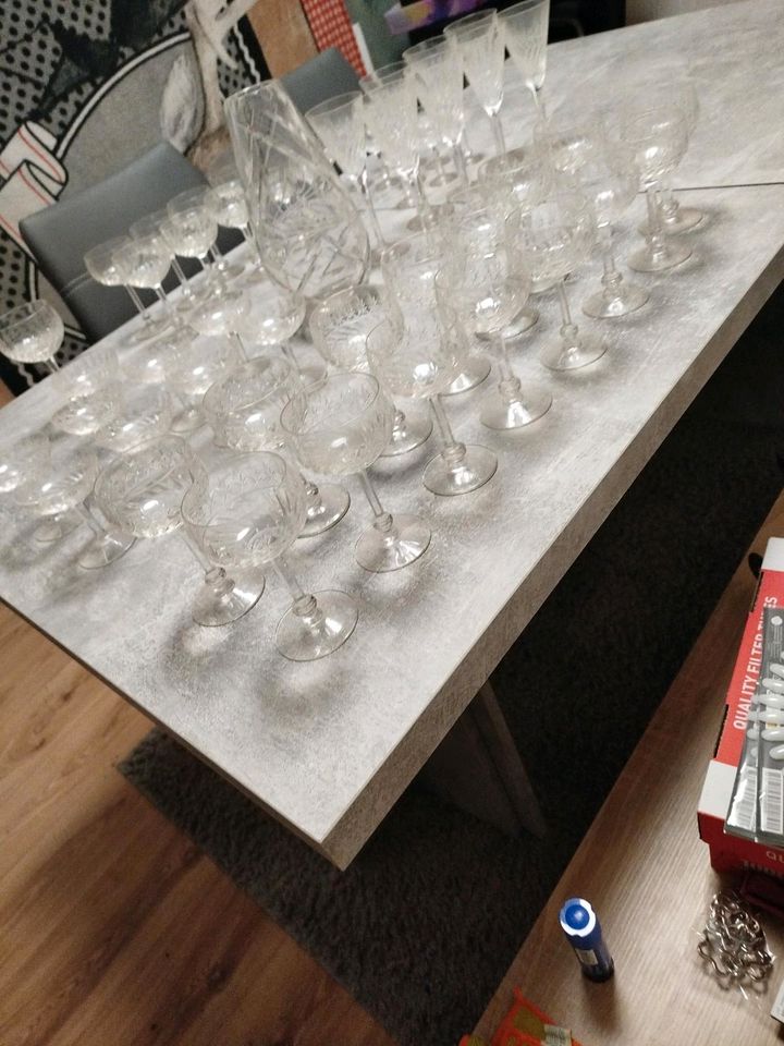 Kristallgläser und Vase zu verkaufen in Saarlouis