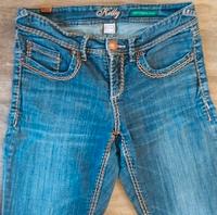 Paddocks Jeans Größe 26/32 Slim Fit straight leg low rise wie neu Niedersachsen - Wildeshausen Vorschau
