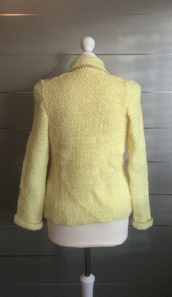 Häkeljacke / Bettjäckchen in gelb, Größe 38 - Handmade in Schöllkrippen