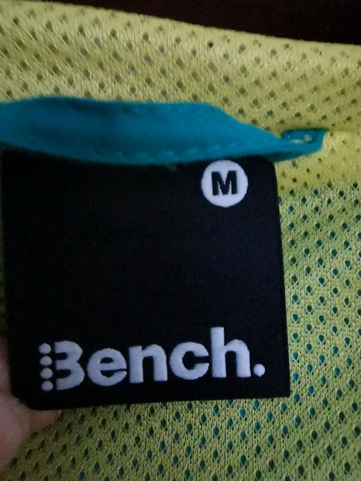 Bench Jacke Kapuze unisex wie neu in Langenfeld