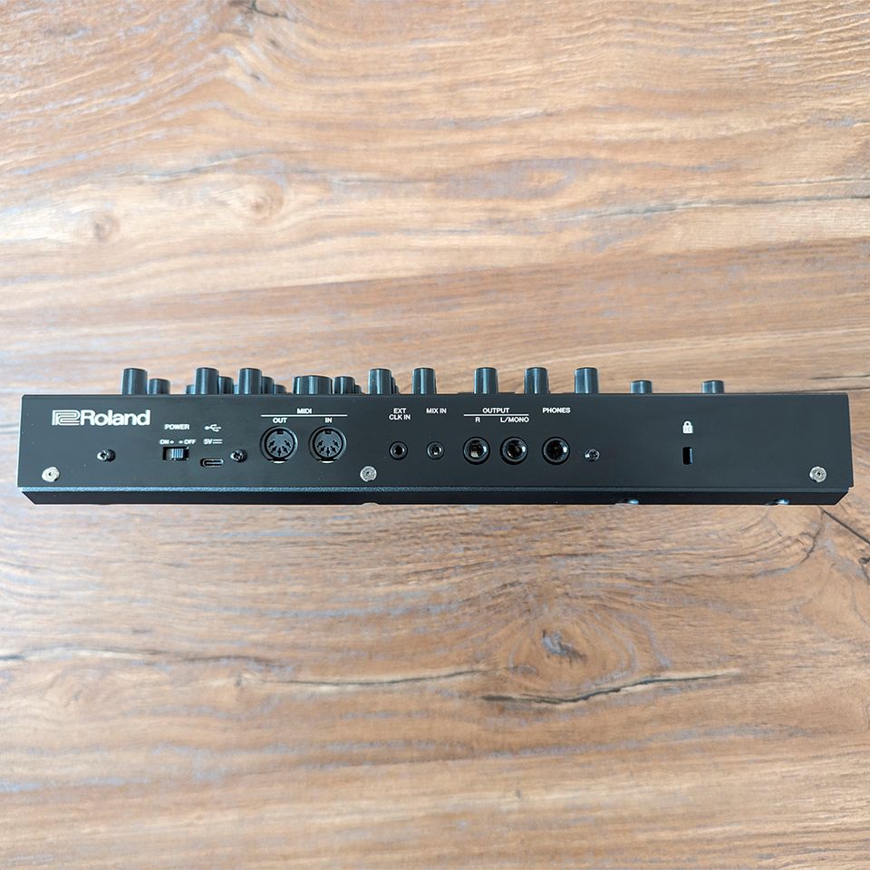 Roland SH-4D Desktop Synthesizer in OVP inkl Decksaver in Darmstadt