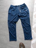 Nike DRY-FIT Herren Sporthose blau Gr L--XL Top Nordrhein-Westfalen - Bad Lippspringe Vorschau