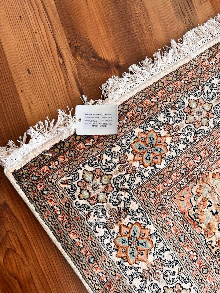 Kashmir Seide Teppich Made in India Neu 183 cm x 129 cm in Niedersachsen -  Isernhagen | Heimtextilien gebraucht kaufen | eBay Kleinanzeigen ist jetzt  Kleinanzeigen