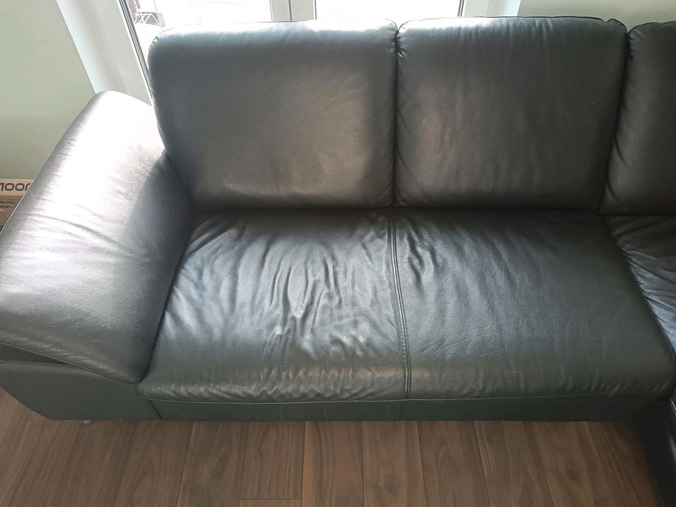 Couch schwarz Leder in Obergriesbach