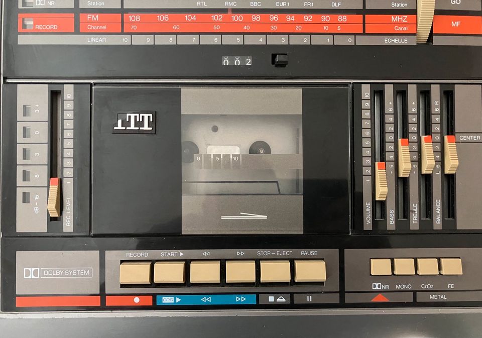 ITT Supertouring 350 Stereo Radio Kassettenrekorder in Kenzingen