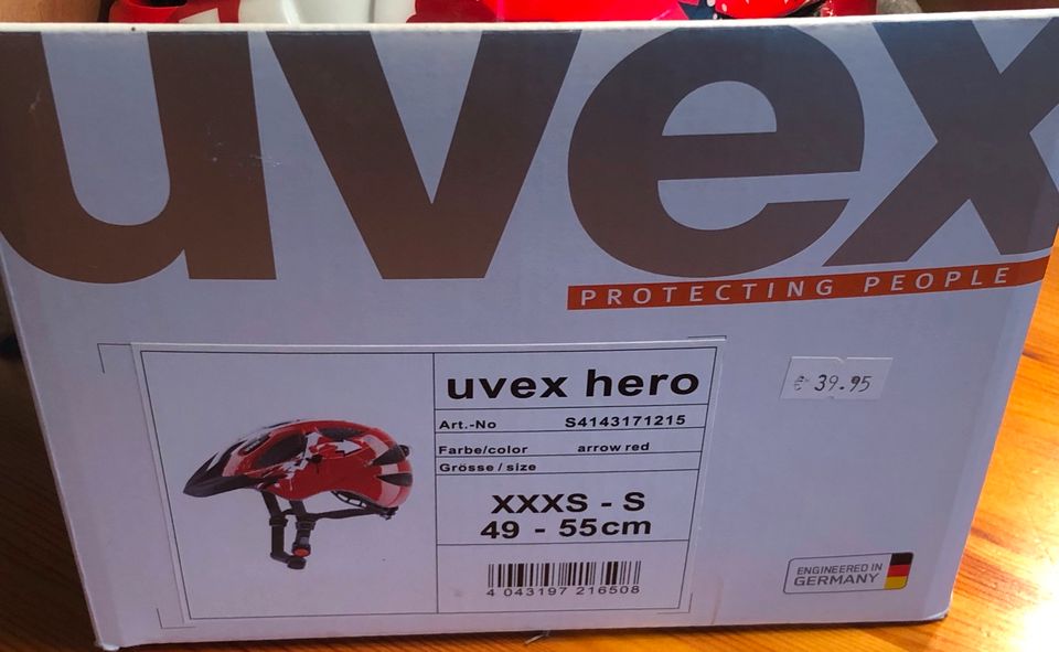 Kinder Fahrradhelm, Uvex hero, 49-55 cm red-rot in Bremen