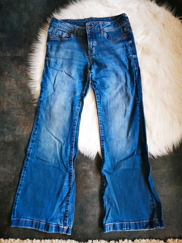 Jeans /3 von S. Oliver, 1 Levis in Gomaringen