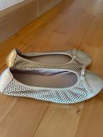 UNISA Damen Ballerinas Gr. 36 gold *TOP* Schuhe Bayern - Döhlau Vorschau