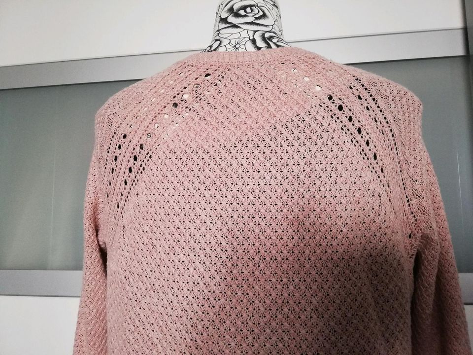 Rosé farbige Strickjacke von American Eagle in Glashütten