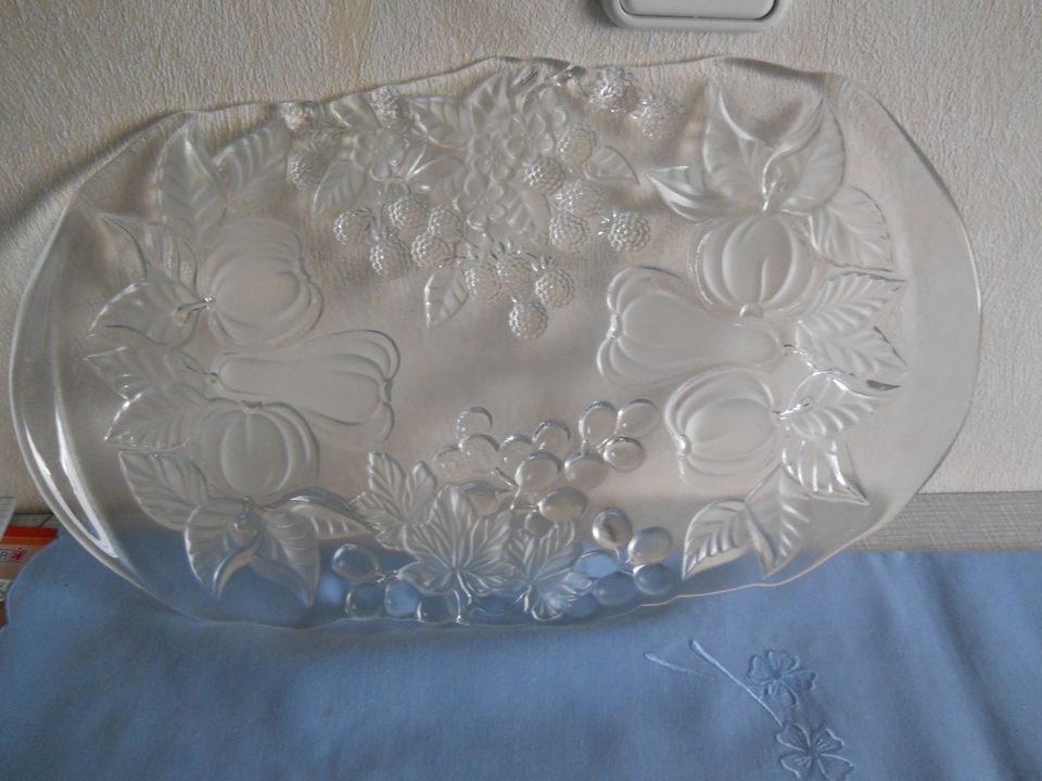 Glas Vorlegeplatte , Servierplatte ,oval mit Motiv. in Birkenau